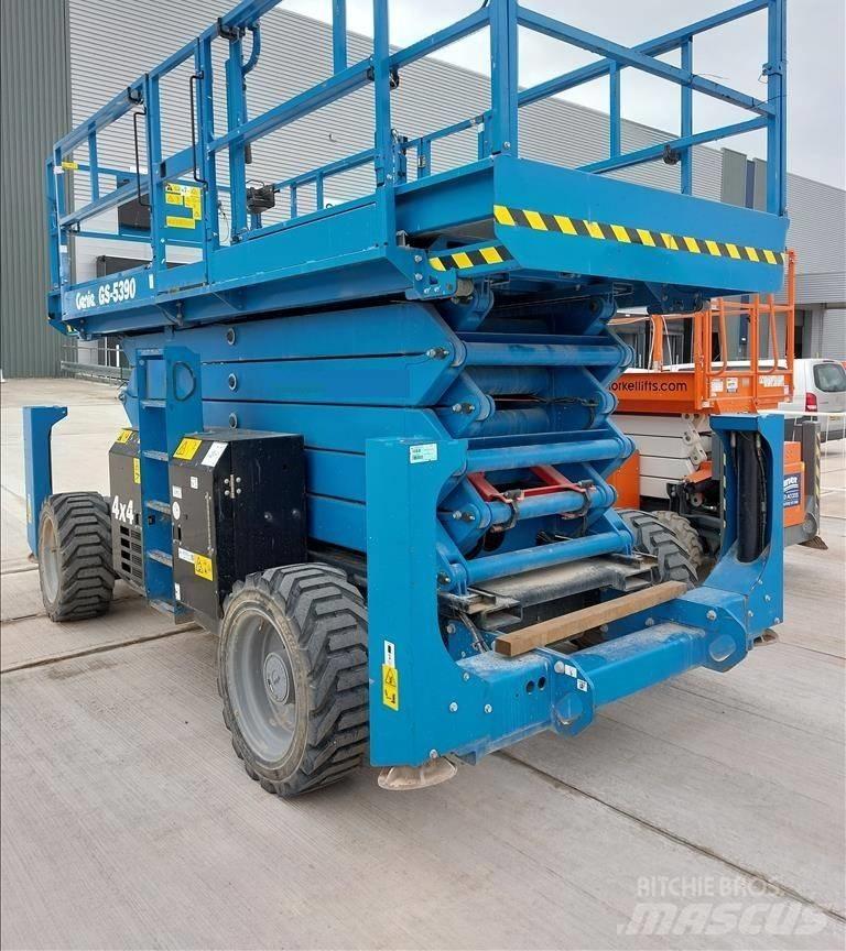 Genie GS 5390 RT Scheren-Arbeitsbühnen