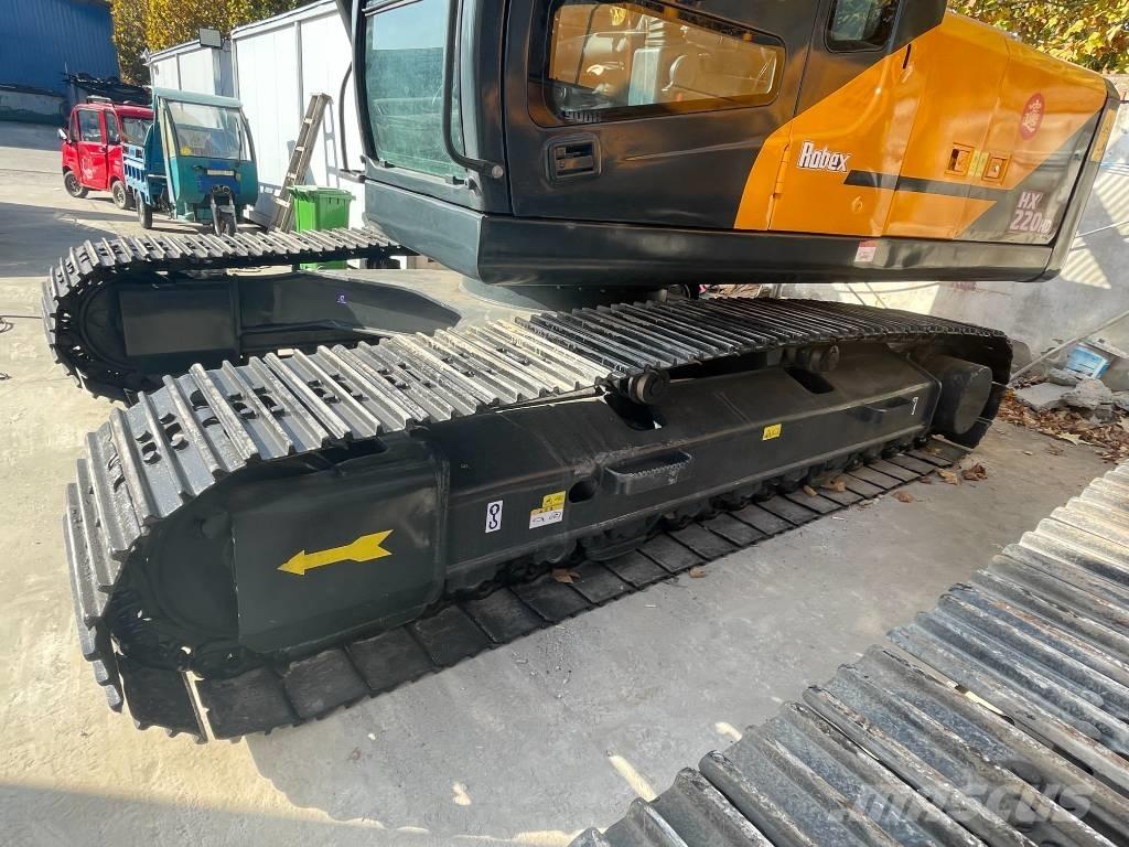Hyundai HX 220 Raupenbagger