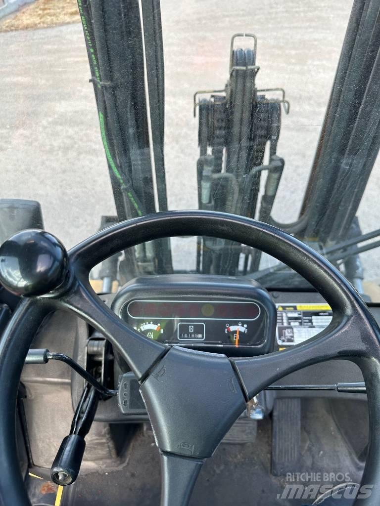 CAT DP 25 K Diesel Stapler