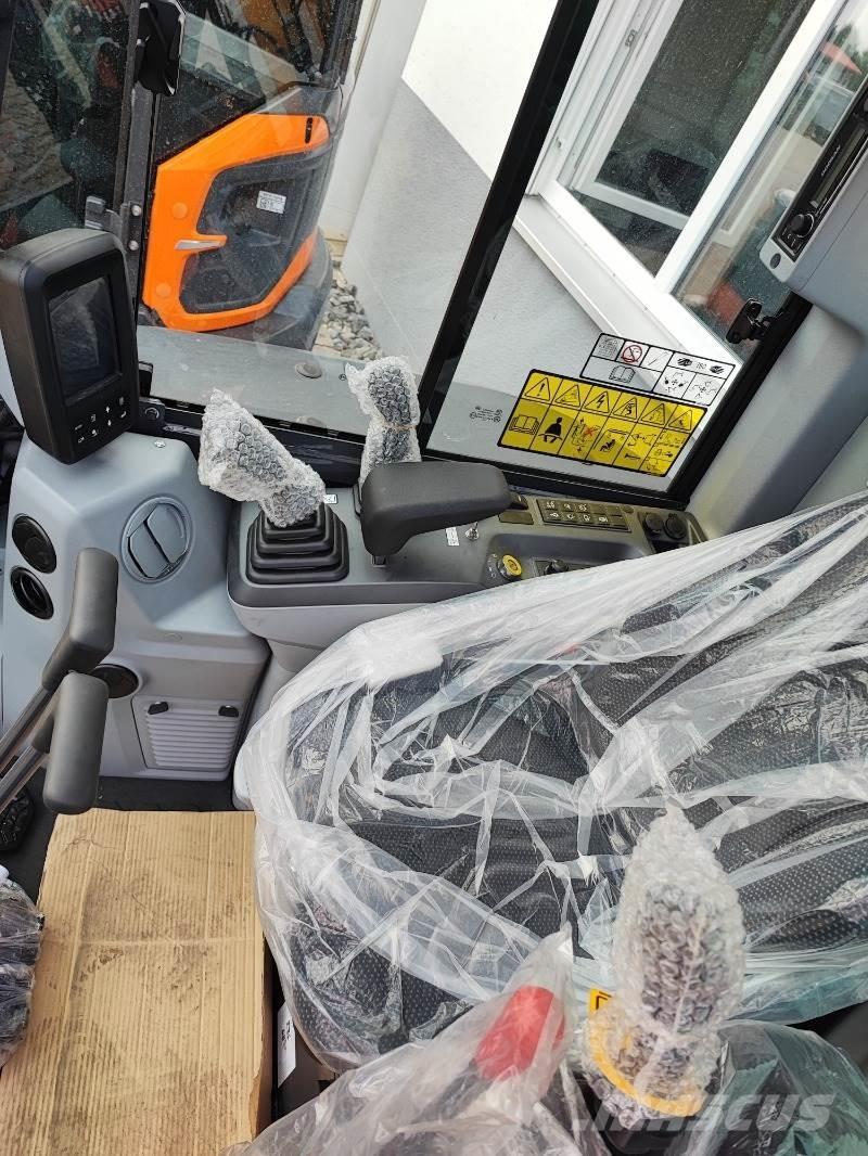 Develon DX27Z-7 Sonstige Landmaschinen