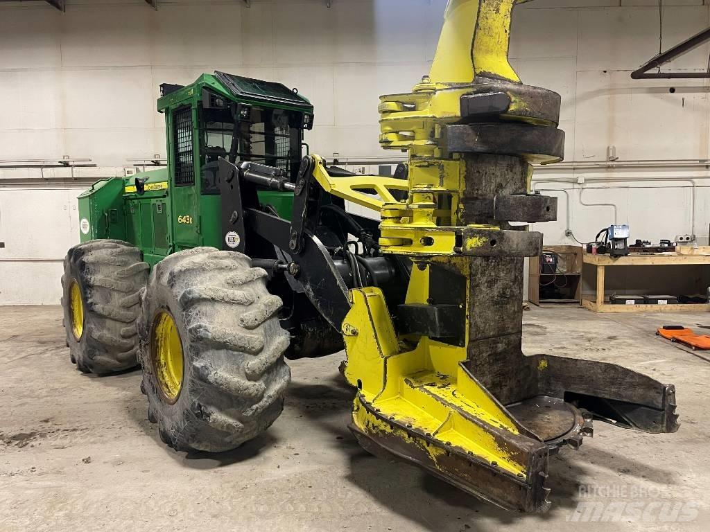 John Deere 643 K Forstanhänger/Rückewagen