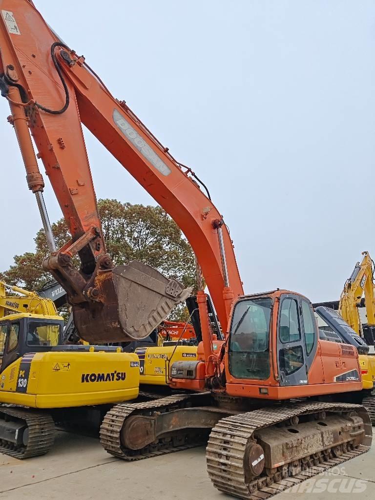 Doosan DX 300 LC Raupenbagger