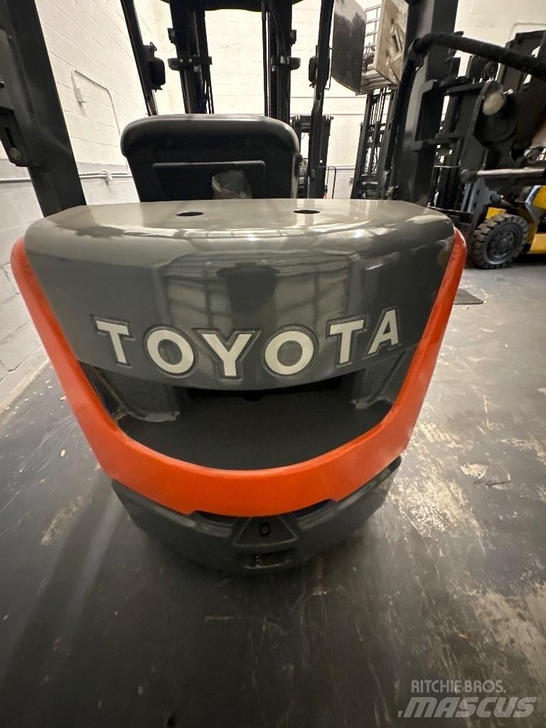 Toyota 8 FG CU 25 Andere Gabelstapler