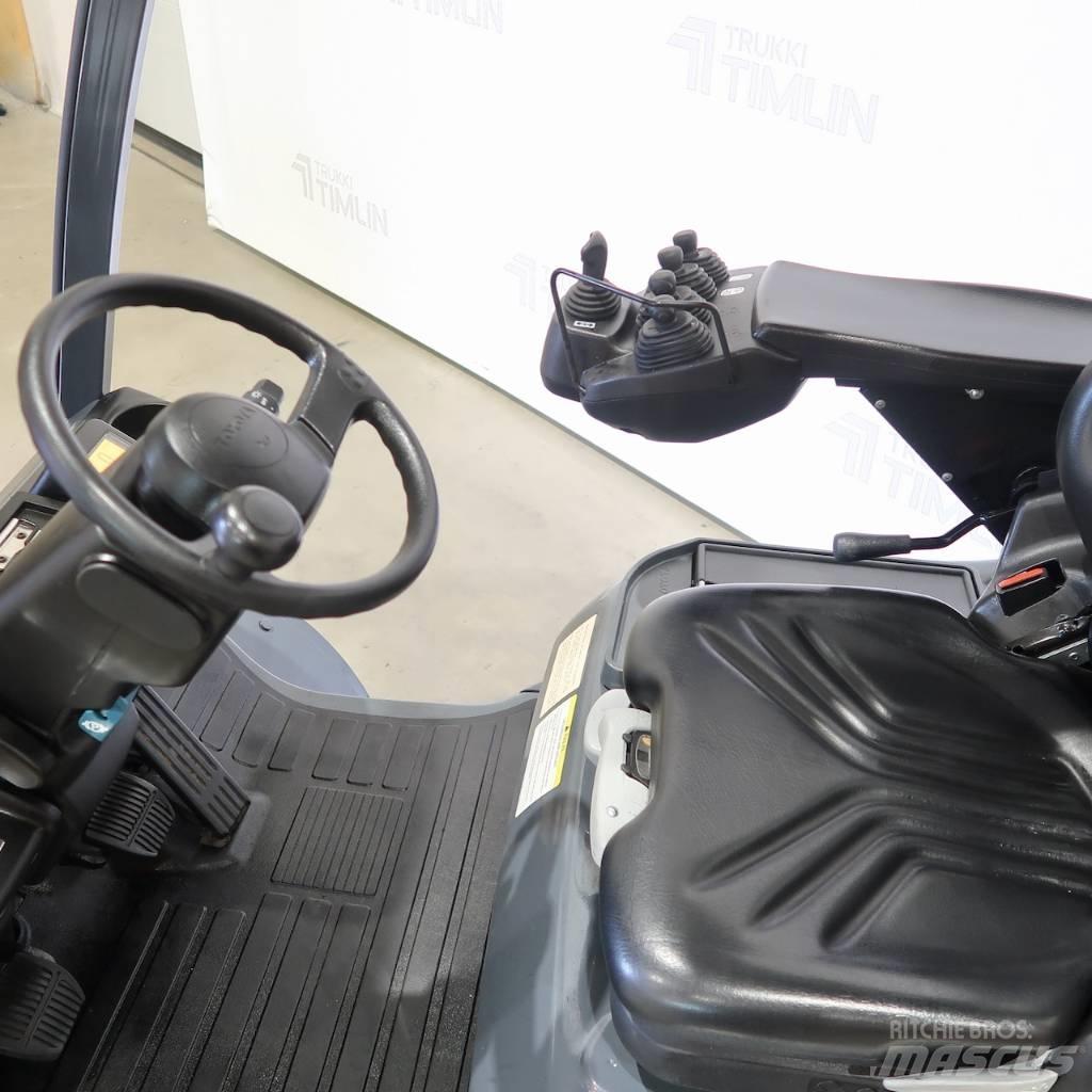 Toyota 02-8FGJF35 Gas Stapler
