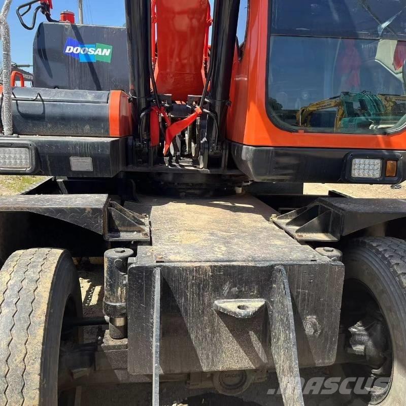 Doosan DX150W Mobilbagger