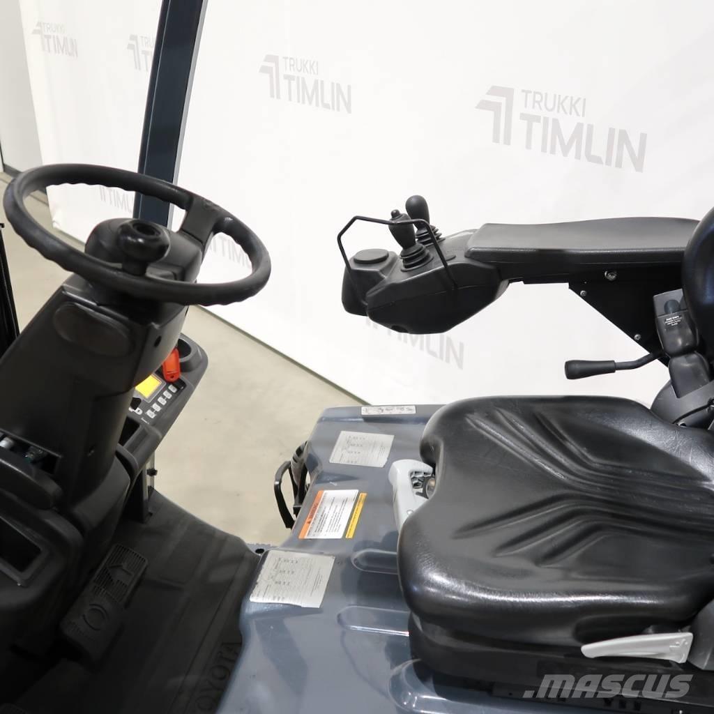Toyota 8FBM20T Elektro Stapler