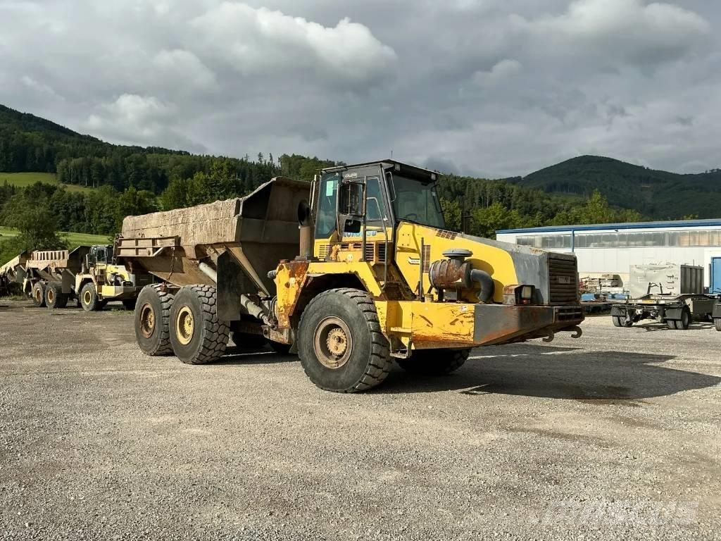 Komatsu HM 300-2 Dumper - Knickgelenk