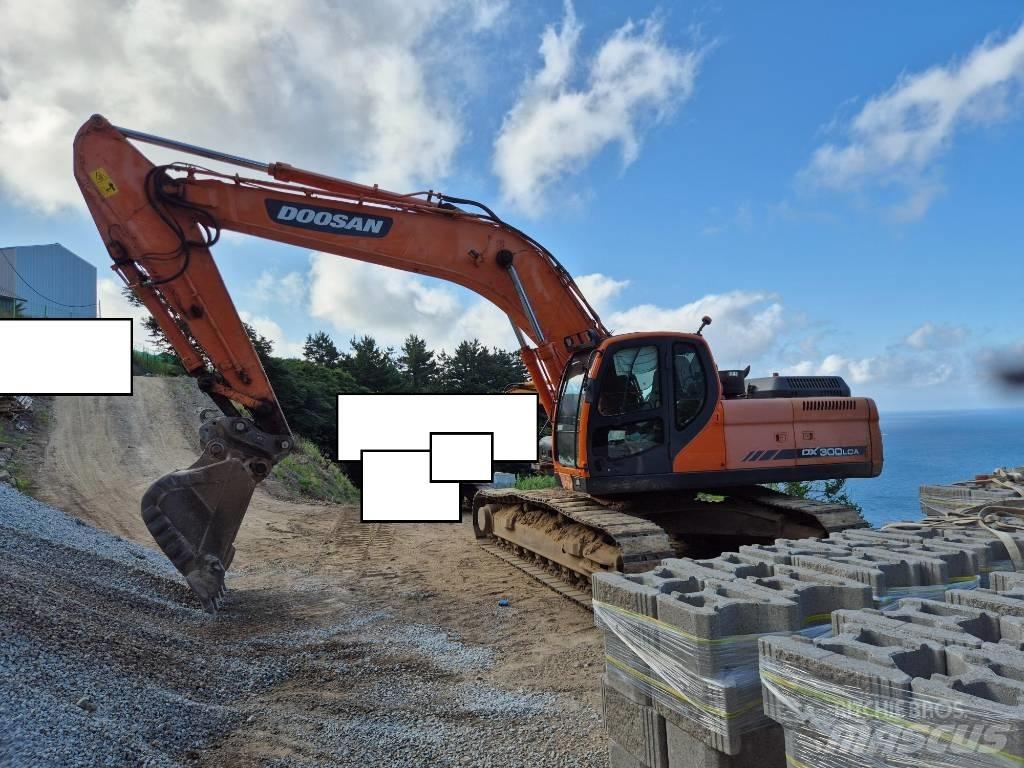 Doosan DX 300 LCA Raupenbagger