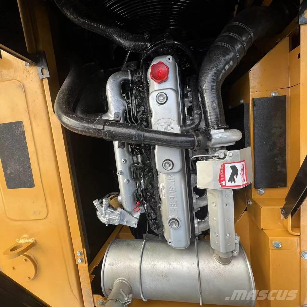 Sany SY 215 C Raupenbagger