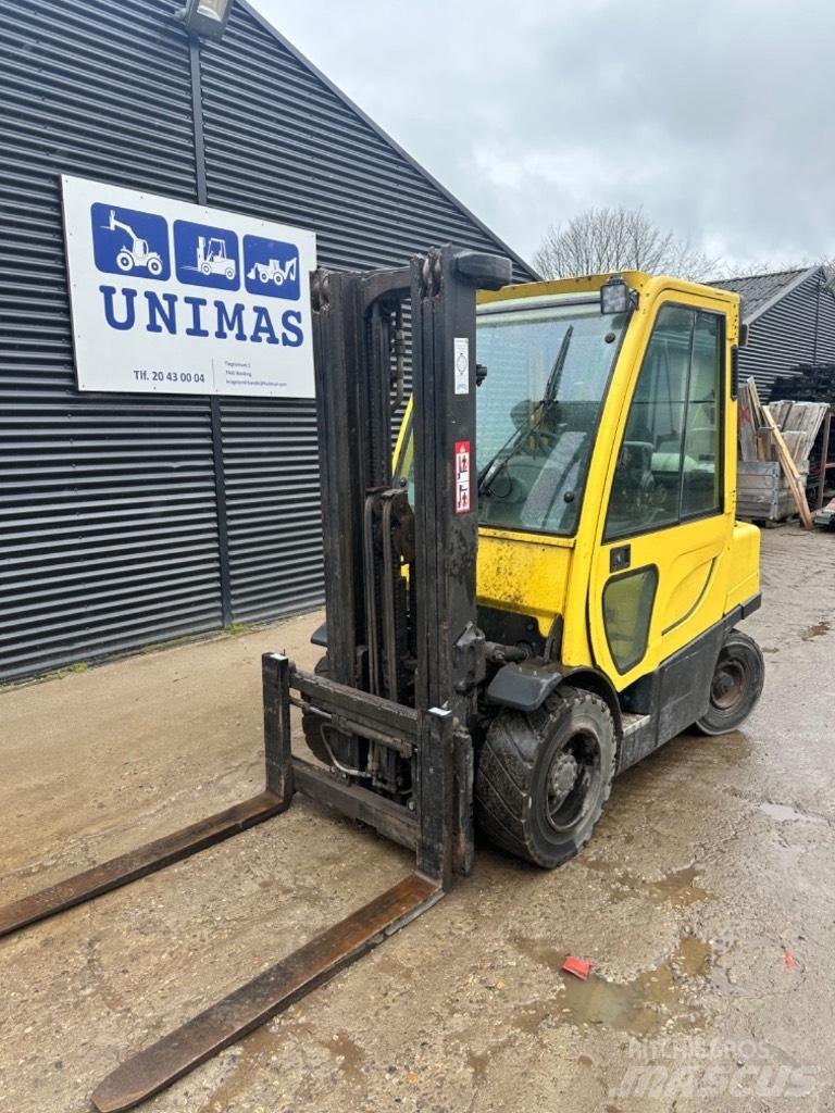 Hyster H3.0FT Gas Stapler