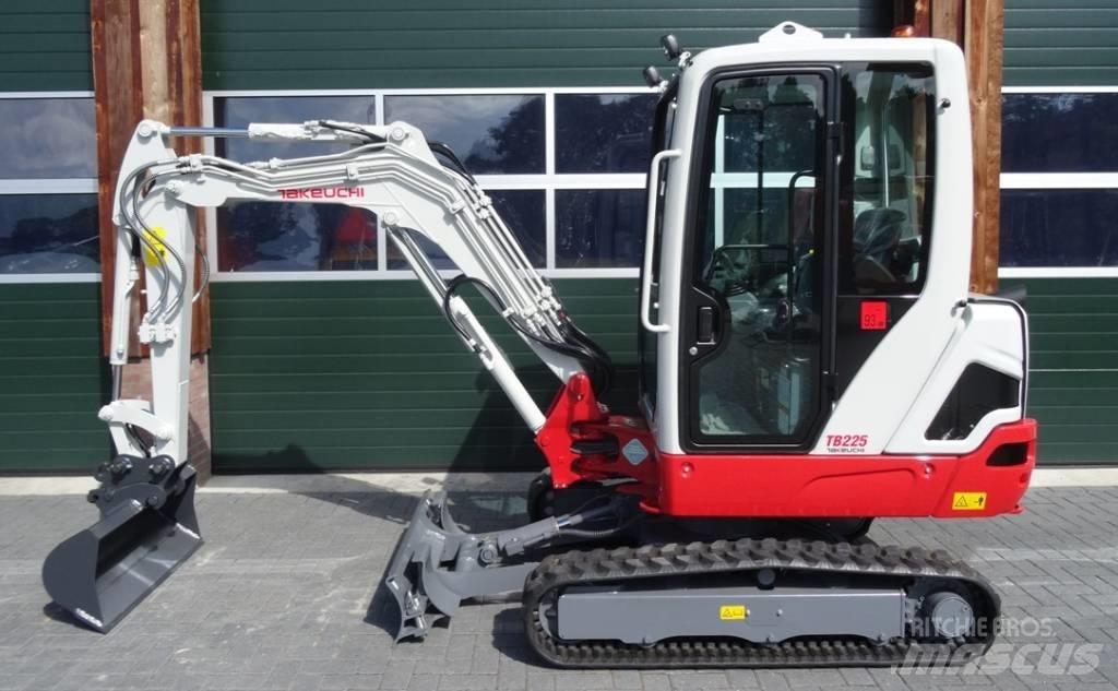 Takeuchi TB 225 Minibagger < 7t