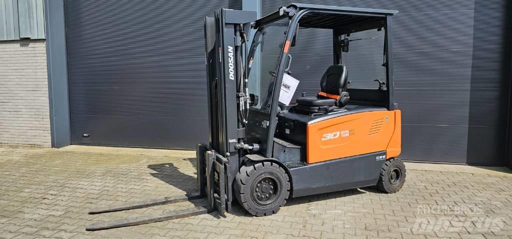 Doosan B 30 X-7 Elektro Stapler