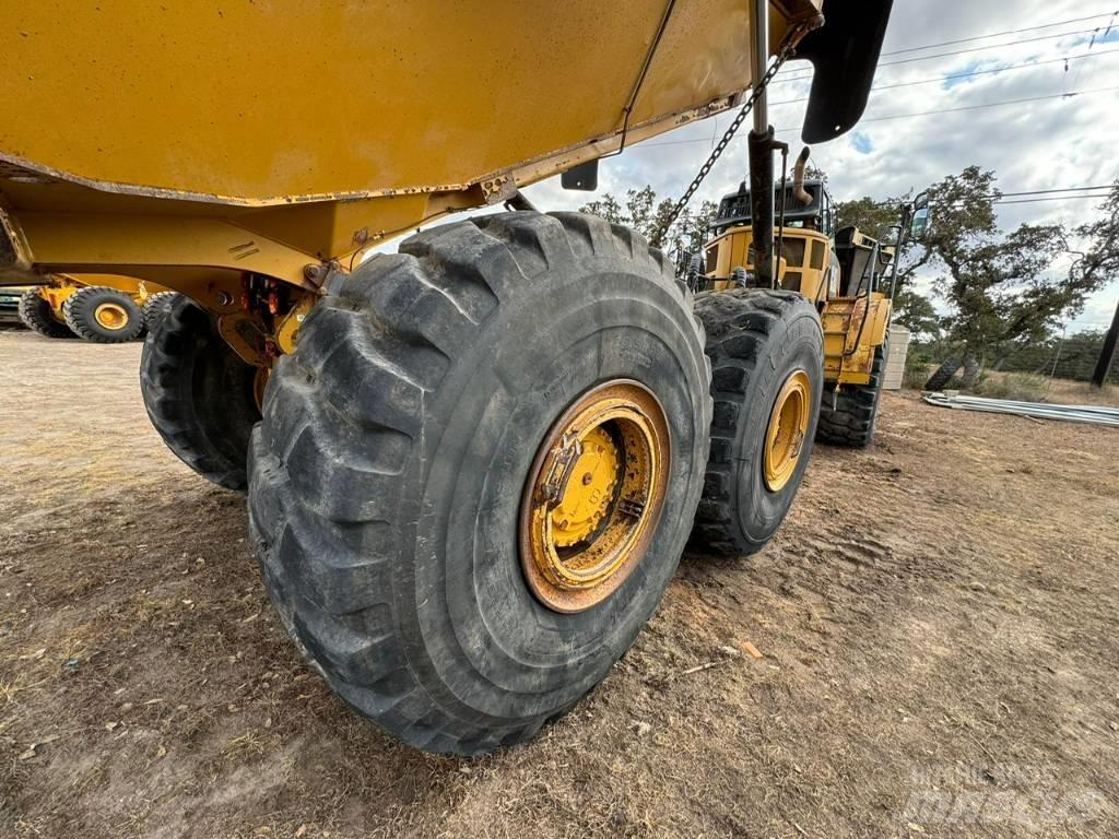 CAT 745C Dumper - Knickgelenk