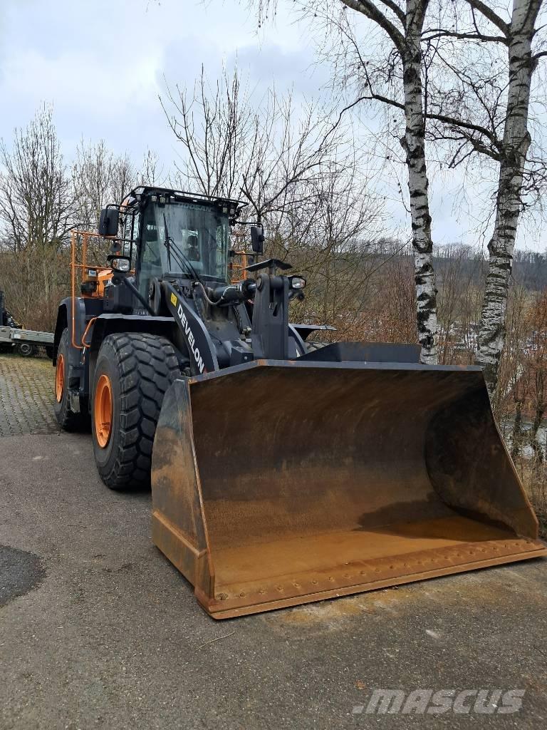 Develon DL 420 CVT-7 Radlader