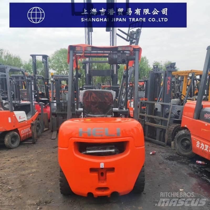 Heli H2000 30 Diesel Stapler