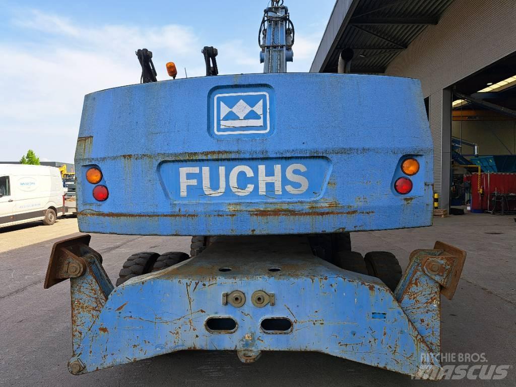Fuchs MHL340D Materialumschlag