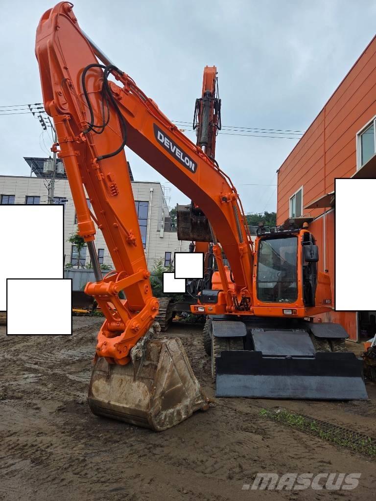 Doosan DX 210 W Mobilbagger