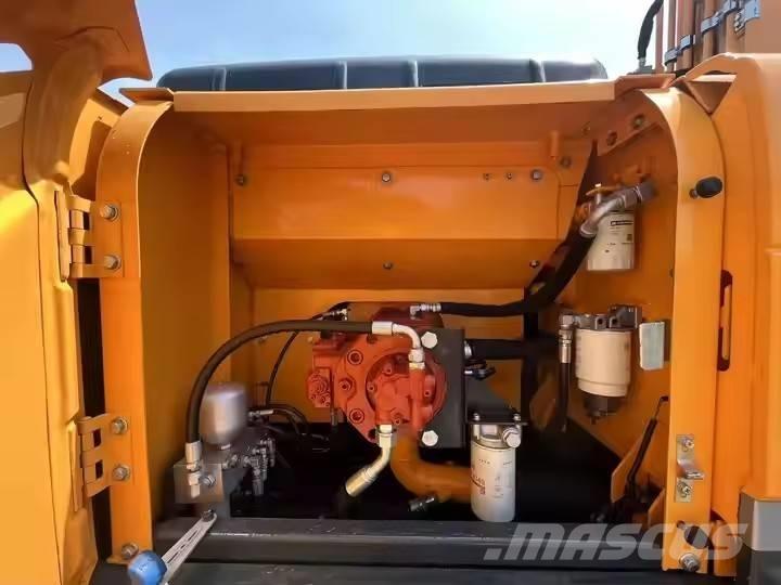 Hyundai 220 LC  9s Raupenbagger