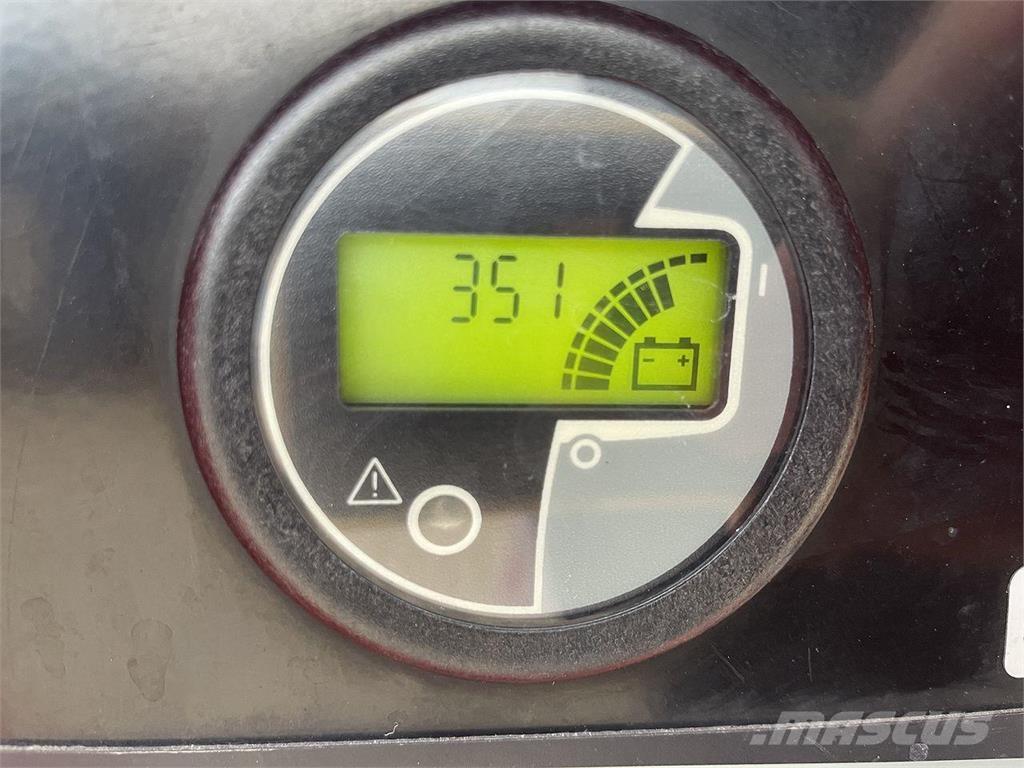 Manitou 100VJR Personenaufzüge