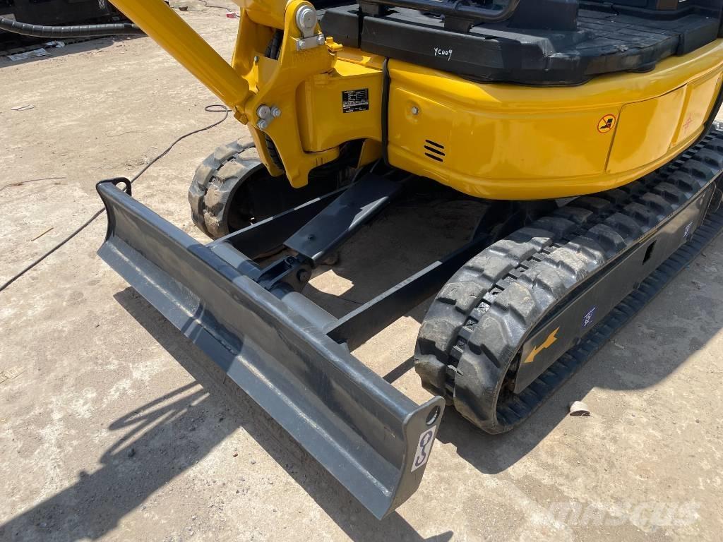 Komatsu PC 20 MR Minibagger < 7t