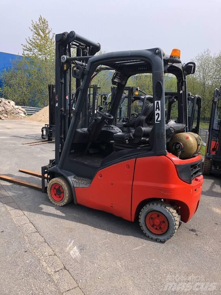 Linde H 16 T -01 Gas Stapler