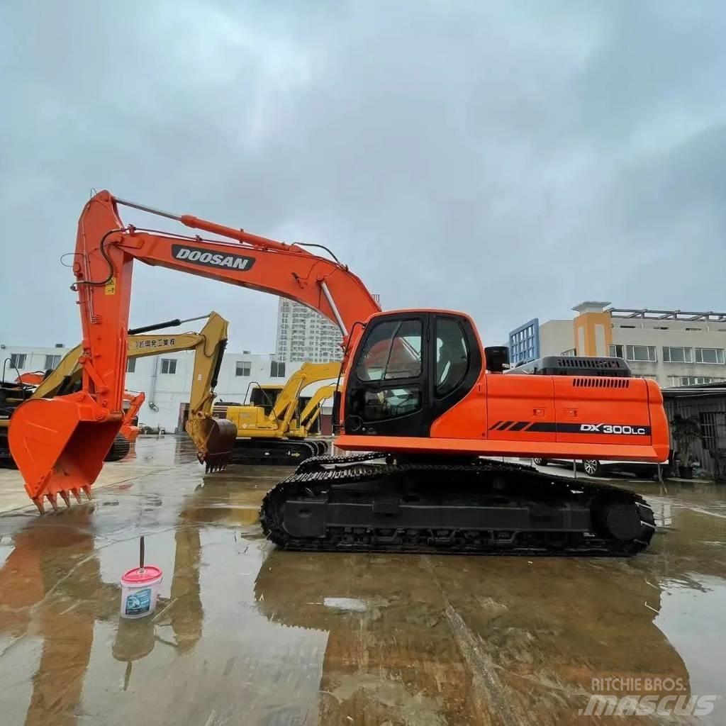 Doosan DX 300 LC Minibagger < 7t