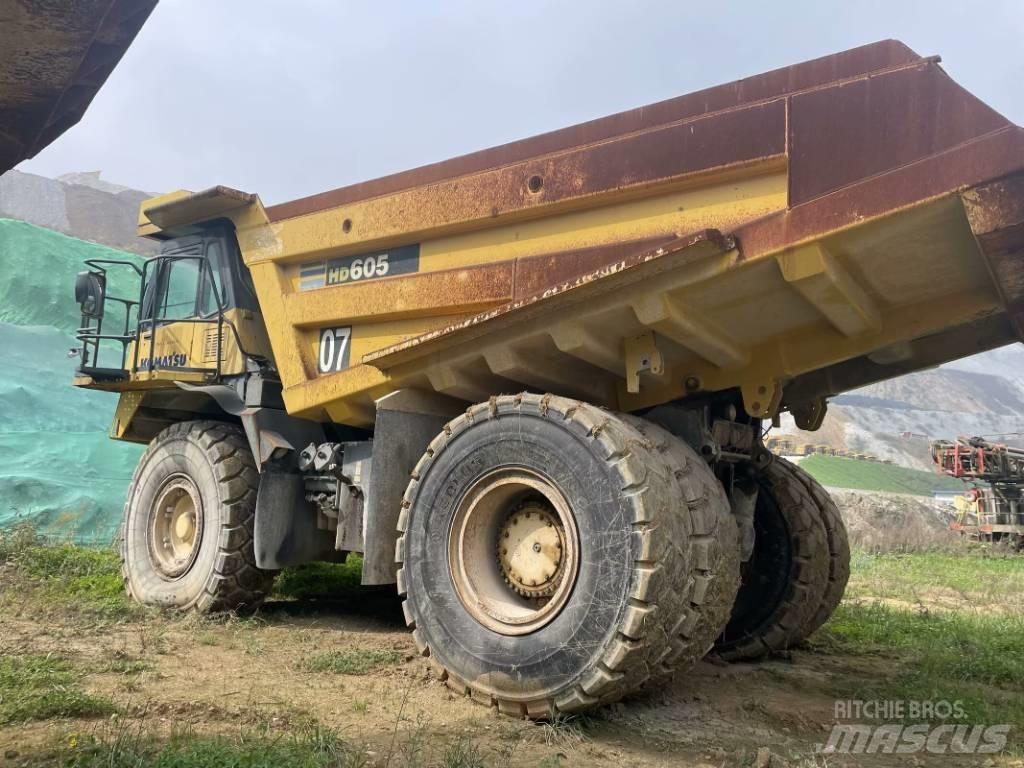 Komatsu HD 605-7 Dumper - Starr