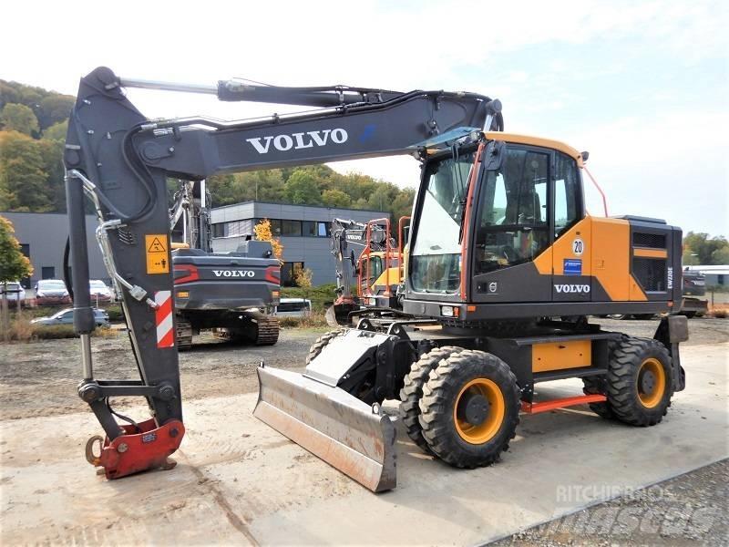 Volvo EW 220 E Mobilbagger