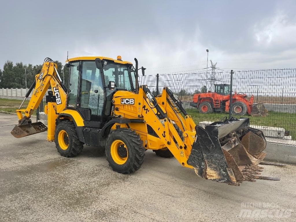 JCB 3 CX / compact Baggerlader