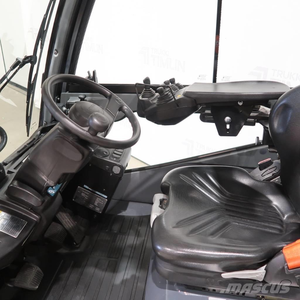 Toyota 52-8FDJF35 Diesel Stapler