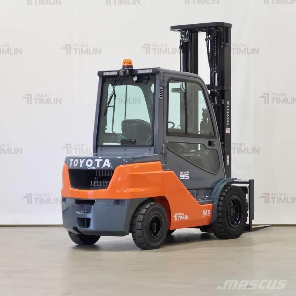 Toyota 52-8FDJF35 Diesel Stapler