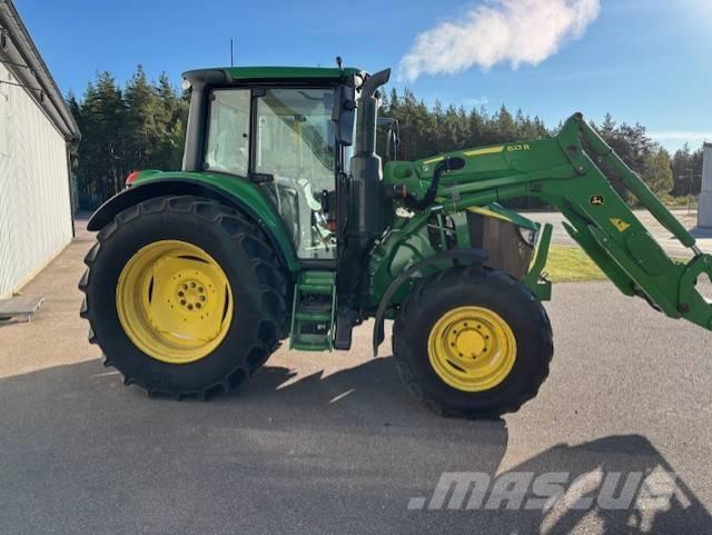 John Deere 6120 M Traktoren