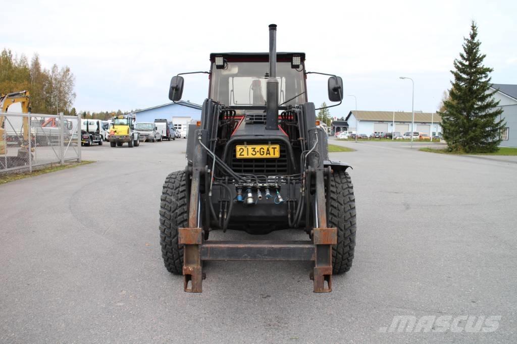 Valmet 815 Traktoren