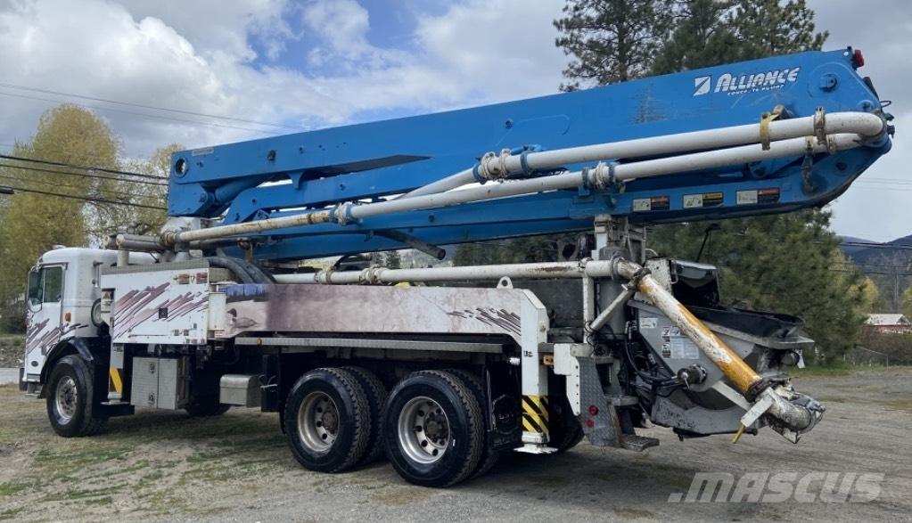 Alliance 37M (#1028) Betonpumpen