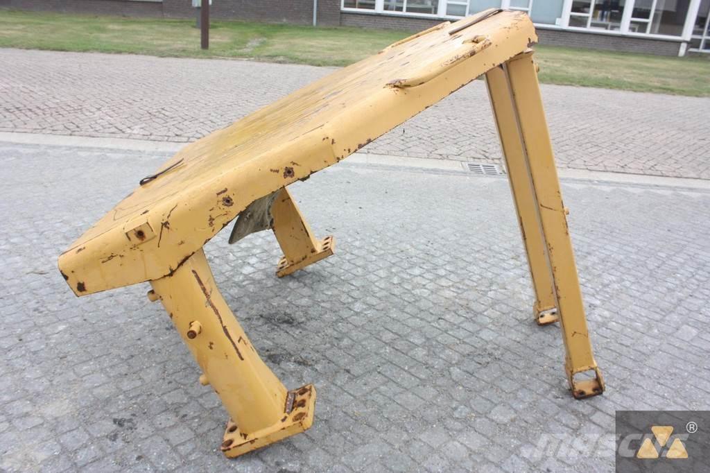 CAT D8N O-rops cab Kabinen