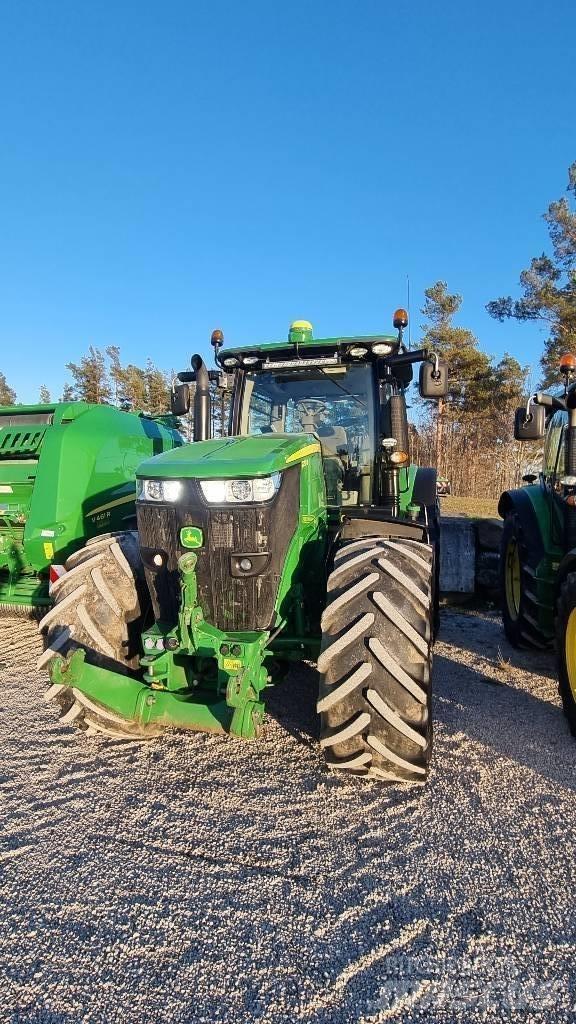 John Deere 7250R Traktoren