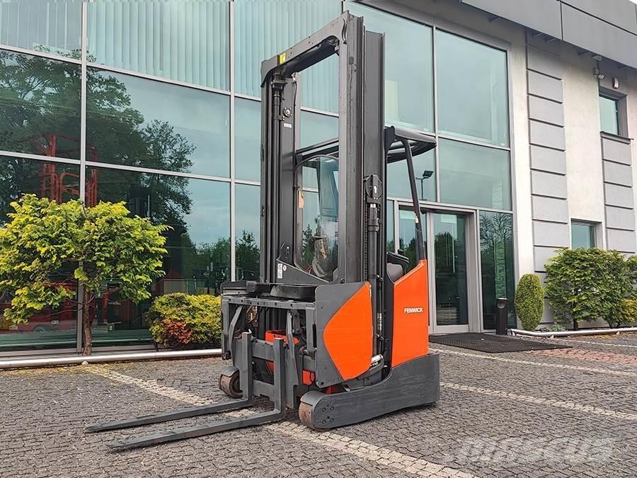 Linde R14X-03 Schubmaststapler