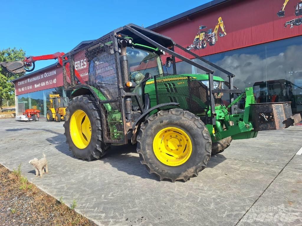 John Deere 6115 R Traktoren
