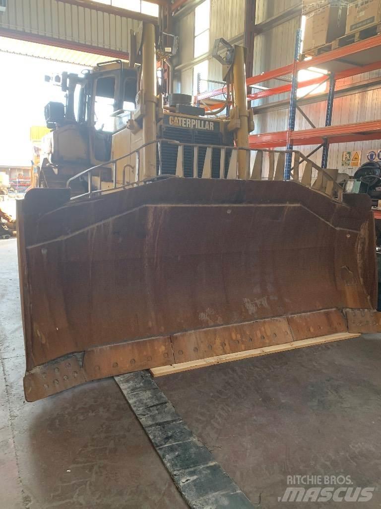 CAT D 8 R II Bulldozer
