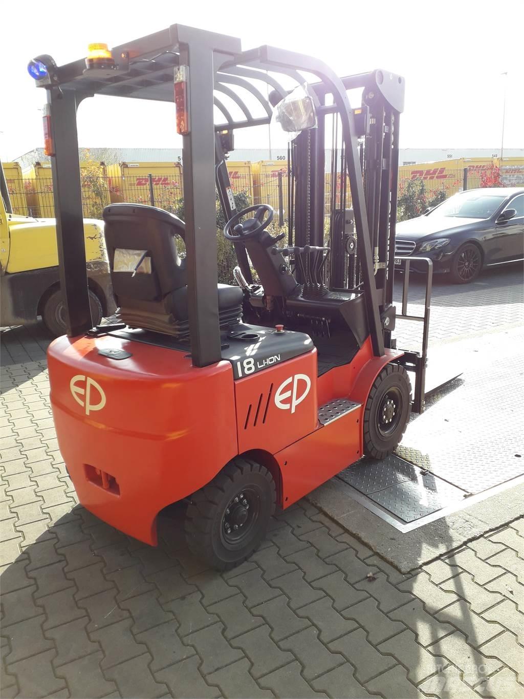 EP EFL181 Elektro Stapler