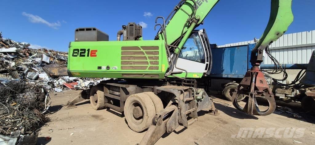 Sennebogen 821 E Materialumschlag