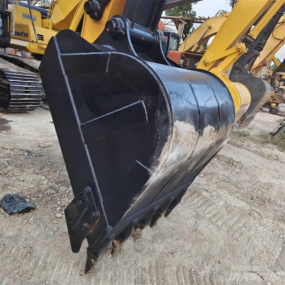 Sany SY 215 C Raupenbagger