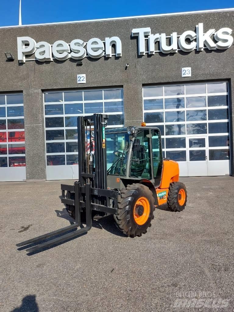 Ausa C 251 H x4 Geländestapler