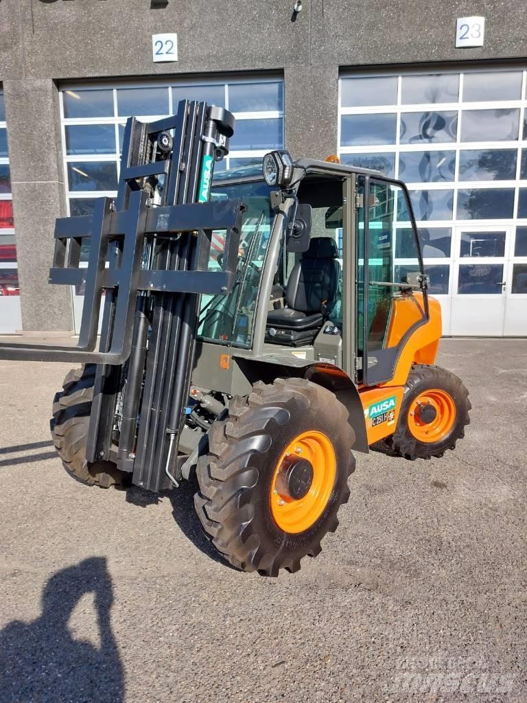 Ausa C 251 H x4 Geländestapler