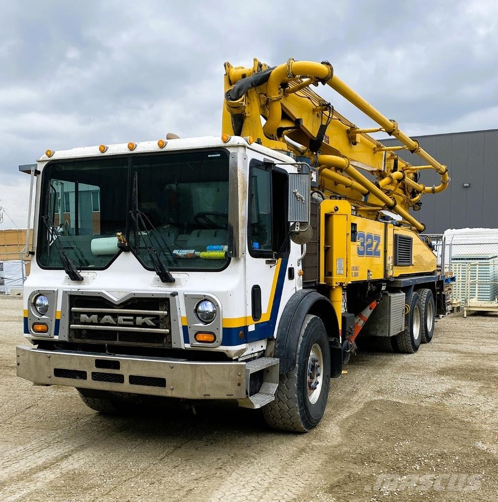Putzmeister (#188) 32M Betonpumpen