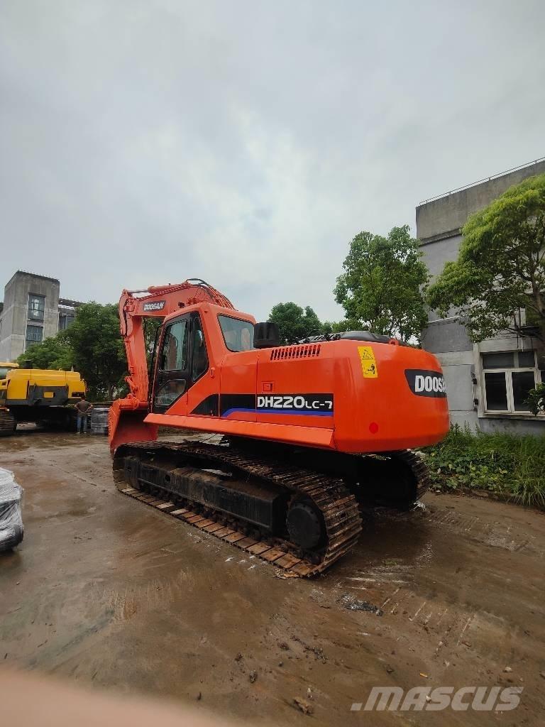 Doosan 220 LC-7 Raupenbagger