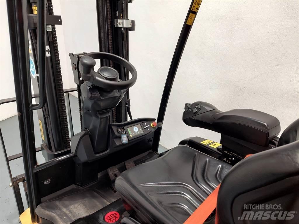 CAT EP16ACN Elektro Stapler