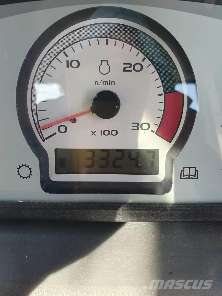 New Holland D 150 Bulldozer