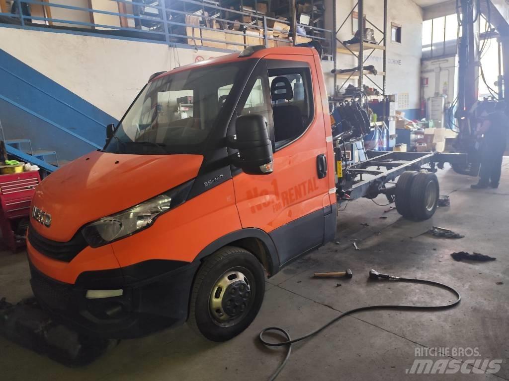 Iveco Daily 35-140 Kranwagen