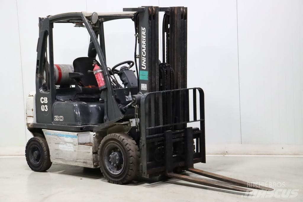 Nissan U1D2A20LQ Gas Stapler